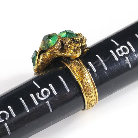 Vintage 1960s Green Rhinestone Flower Adjustable Cocktail Ring - Picture 10 of 10